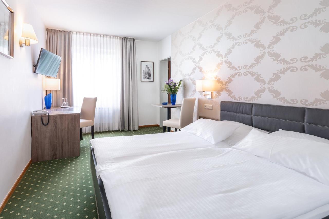 Hotel Alte Post クレーフェルト エクステリア 写真