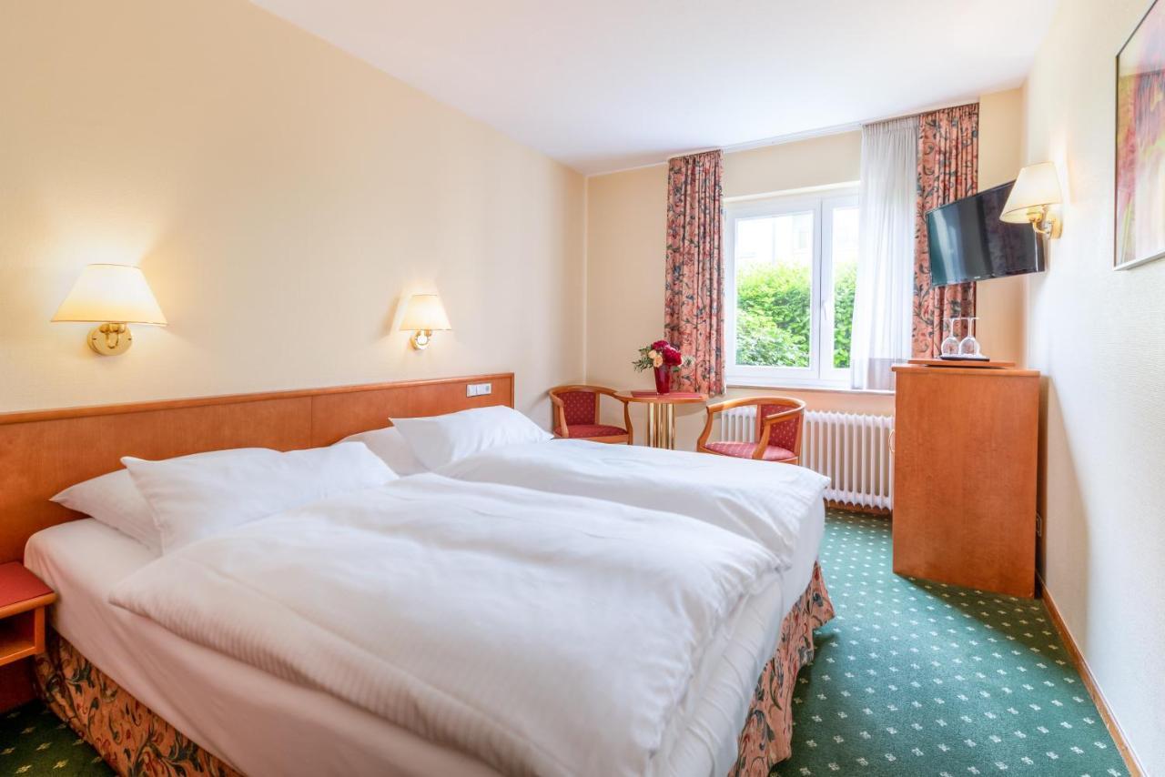 Hotel Alte Post クレーフェルト エクステリア 写真