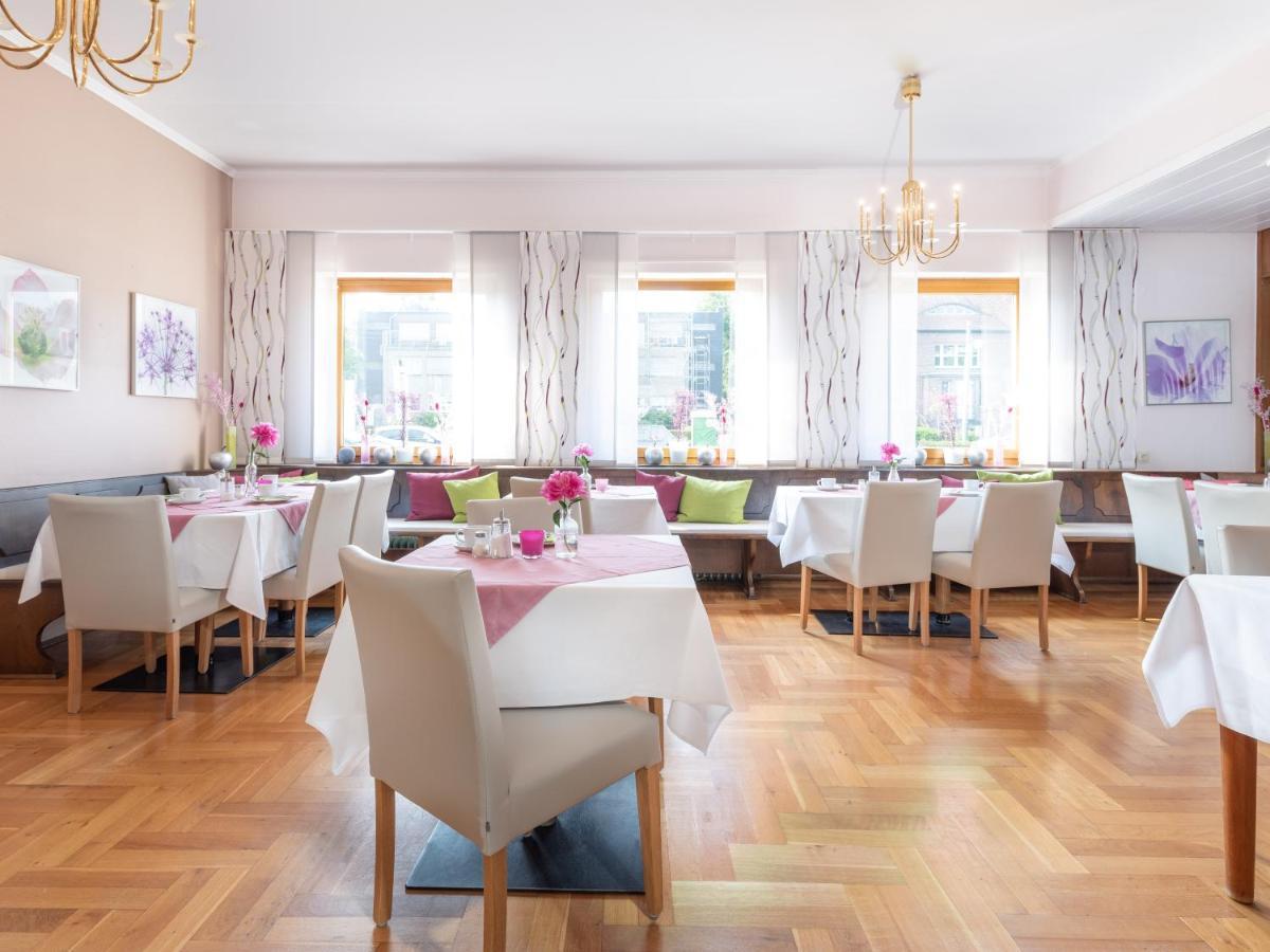 Hotel Alte Post クレーフェルト エクステリア 写真