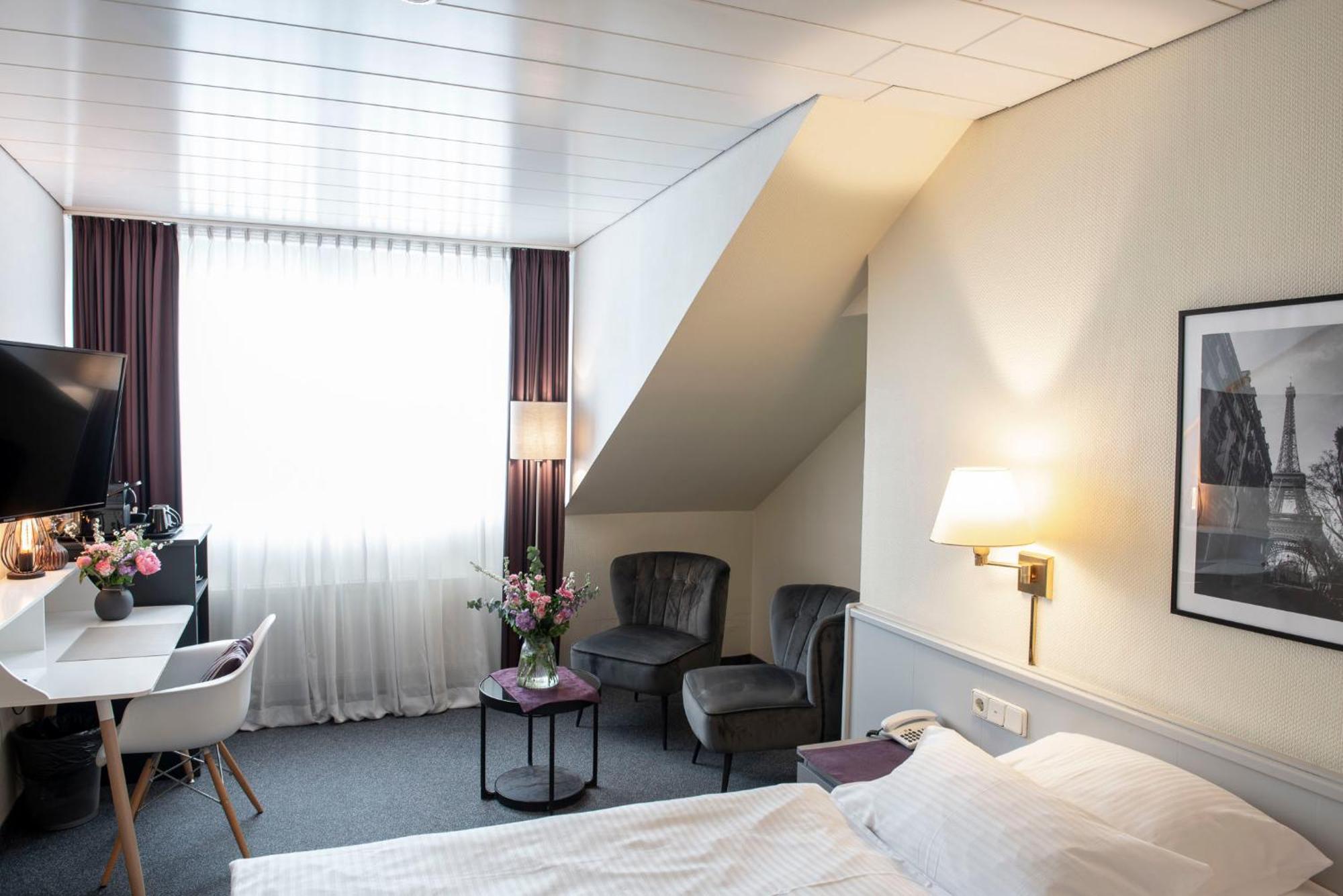 Hotel Alte Post クレーフェルト エクステリア 写真