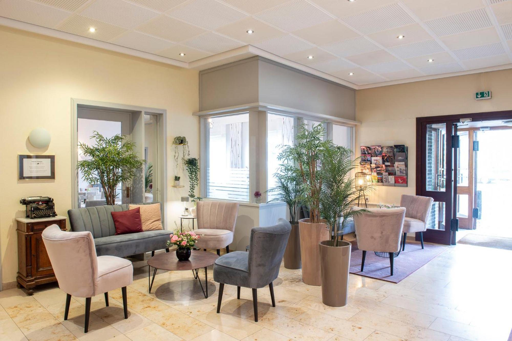 Hotel Alte Post クレーフェルト エクステリア 写真